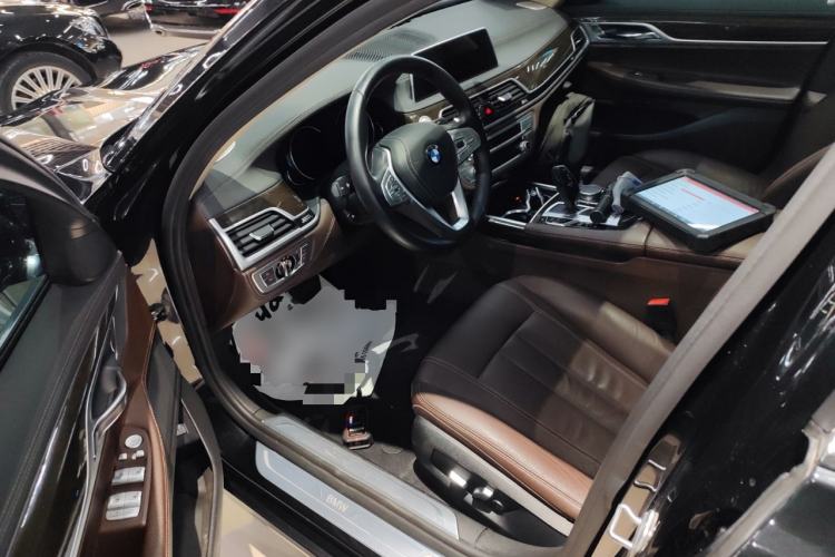 Used BMW 7 Series 2018 730Li Leading Model Excellence Package
