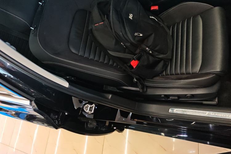 Used Volkswagen Magotan 2020 330TSI DSG Leading Model
