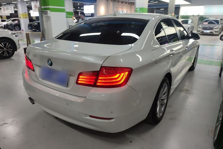 Used BMW 5 Series 2014 520i Elegant Edition
