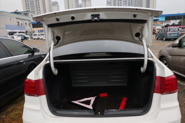 Used Volkswagen Santana 2016 1.6L Manual Fashion Edition