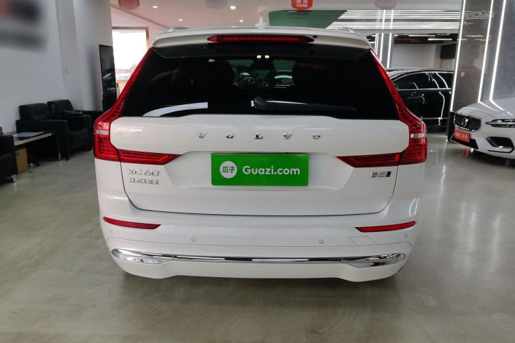 Used Volvo XC60 2022 B5 4x4 Zhiyi Luxury Edition
