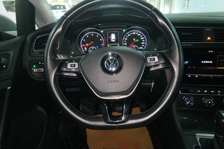 Used Volkswagen Golf 2019 1.8TSI Travel Edition