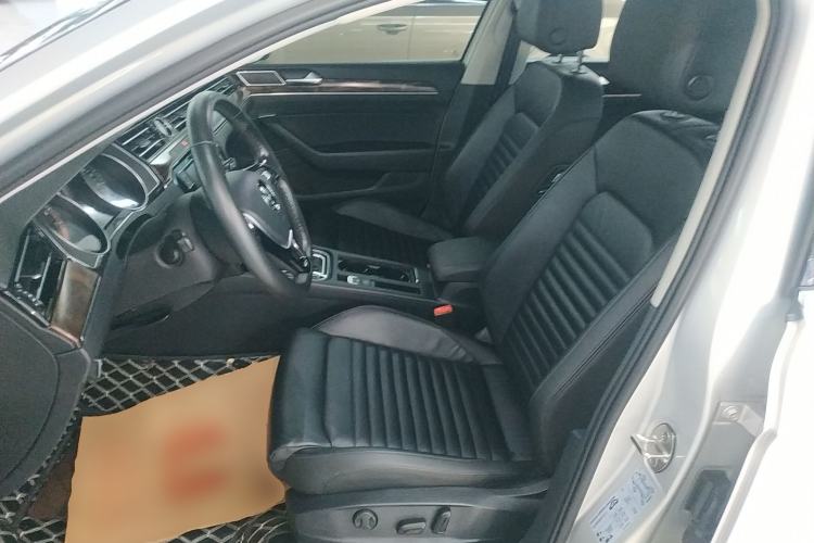 Used Volkswagen Magotan 2018 Facelift 330TSI DSG Luxury Model