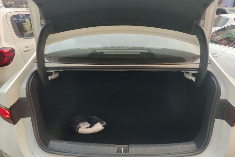 Used BYD Qin PLUS 2025 DM-i Smart Drive 55KM Leading Model
