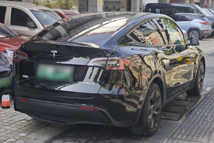 Used Tesla Model Y 2023 Rear-Wheel-Drive Version