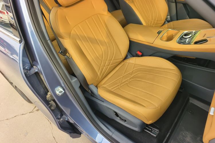 Used  Galaxy Xingjian 7 EM-i 2025 120km Flagship Edition
