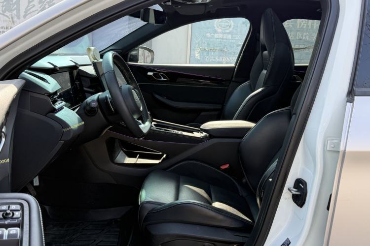 Used Lynk & Co 03 2023 1.5TD DCT JingPro
