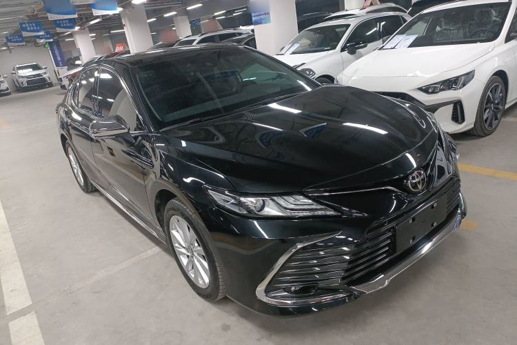 Used Toyota Camry 2023 2.0G Luxury Edition
