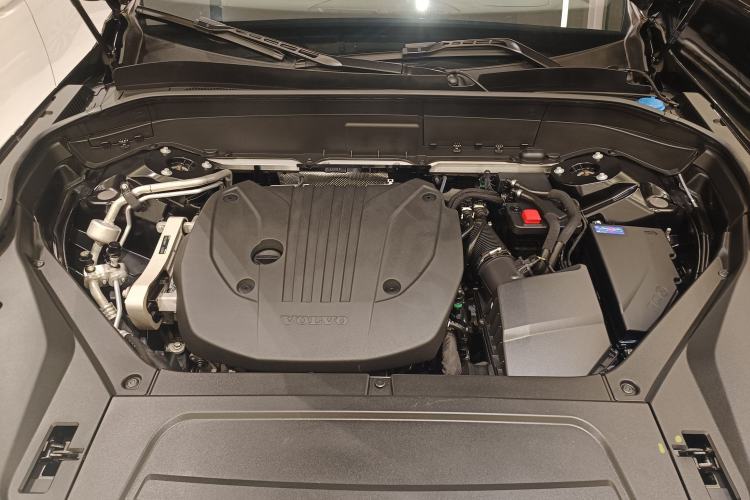 Used Volvo XC90 2023 B5 SmartDrive Luxury Edition 5 Seats
