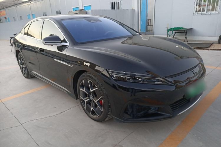 Used BYD Han 2024 EV Glory Edition 715KM Front-Wheel-Drive Flagship Model
