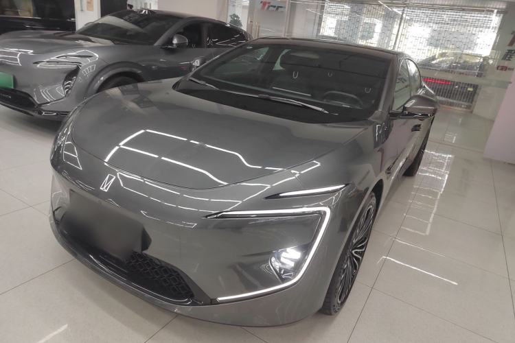 Used  12 2025 Ultra Extended-Range Edition