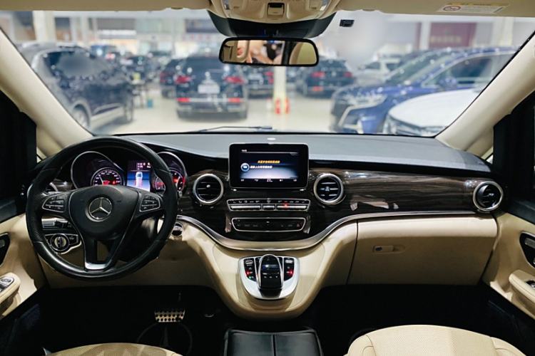 Used Mercedes-Benz V-Class 2018 V 260 Avantgarde Edition China V