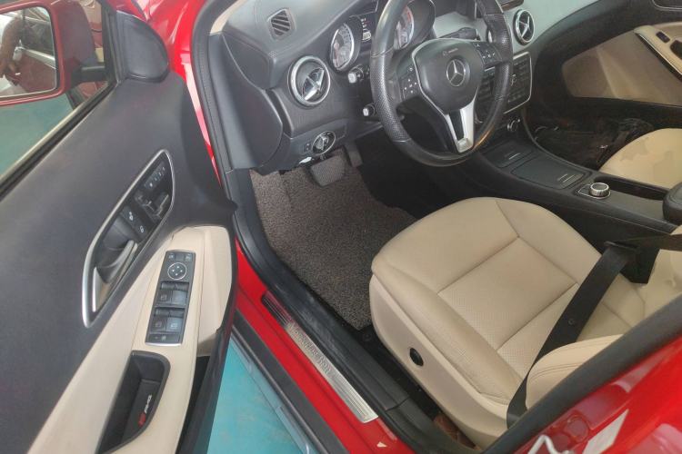 Used Mercedes-Benz GLA 2015 GLA 200 Fashion Model