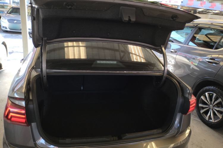 Used Volkswagen Bora 2019 Revised Version 1.5L Automatic Elite Edition China V Standard
