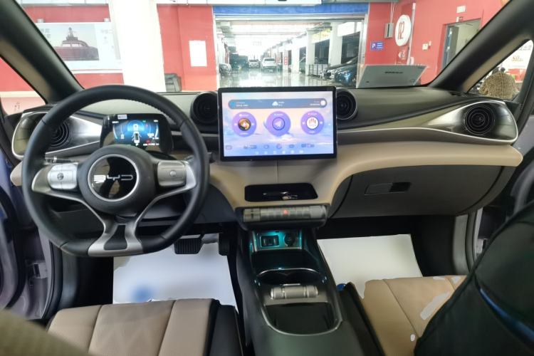 Used BYD Dolphin 2023 420 km Fashion Edition
