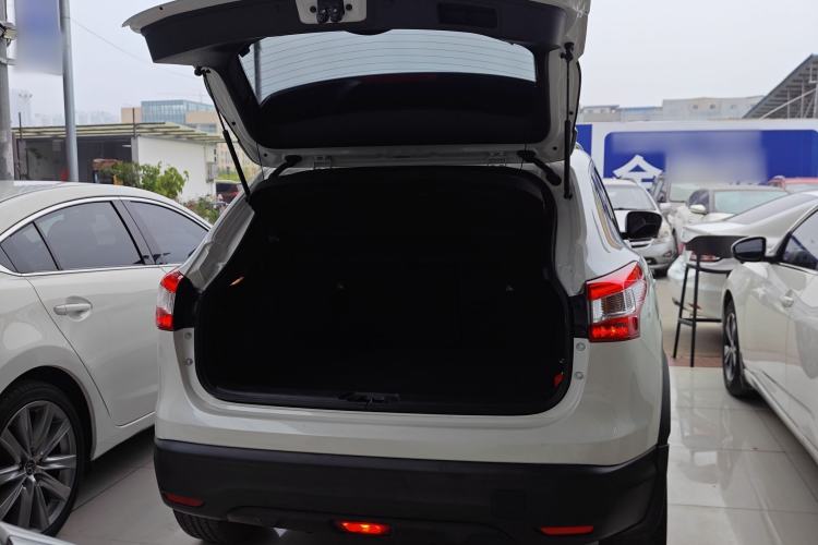 Used Nissan Qashqai 2016 2.0L CVT Luxury Edition