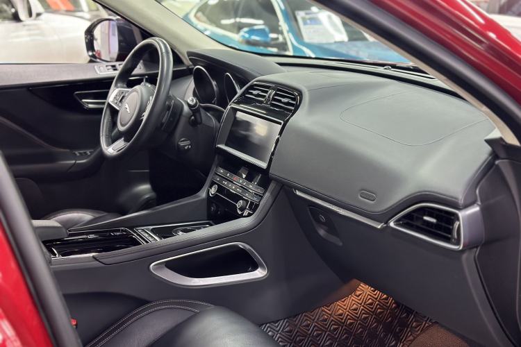 Used Jaguar F-PACE 2020 2.0T Urban Deluxe Edition
