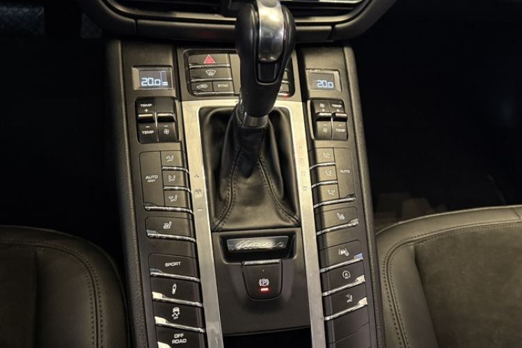 Used Porsche Macan 2018 Macan 2.0T
