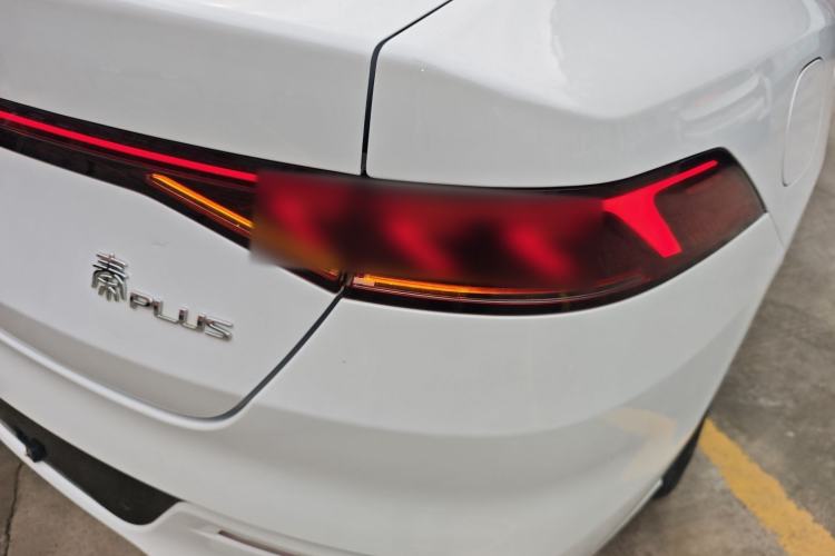 Used BYD Qin PLUS 2021 EV 400KM Leading Comfort Edition
