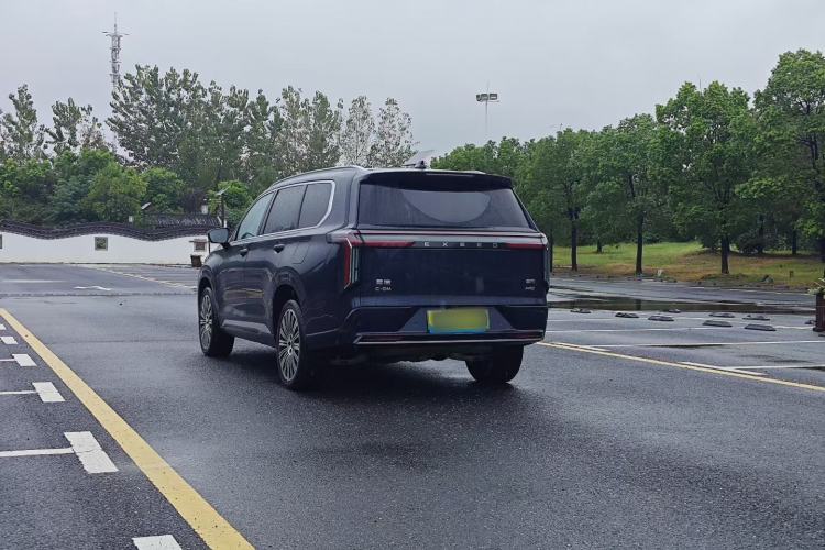 Used  Lanyue C-DM 2025 180 Ultra-Long Range Ultra All-Wheel Drive 6-Seater
