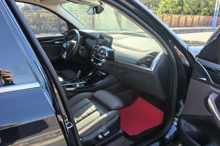 Used BMW iX3 2021 Leading Model