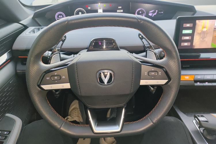 Used Changan UNI-V 2022 1.5T Smart Navigation Version
