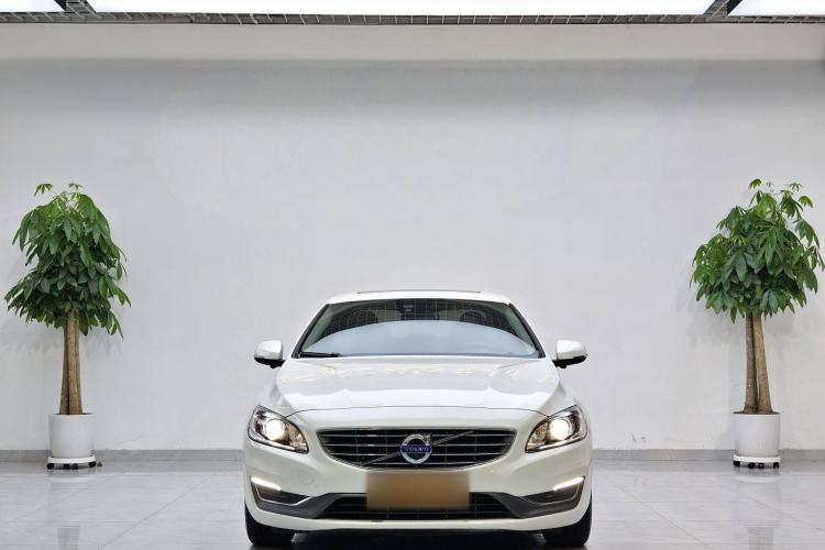 Used Volvo S60 2018 S60L T3 Smart Upgrade Edition
