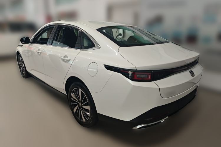 Used Changan Eado PHEV 2025 Smart New Blue Whale 145KM Battleship Edition