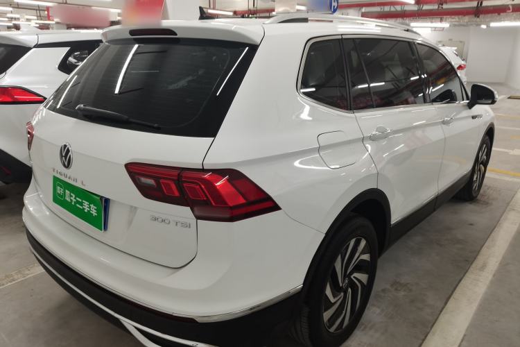 Used Volkswagen Tiguan L 2023 300TSI Automatic Two-Wheel Drive Smart Edition
