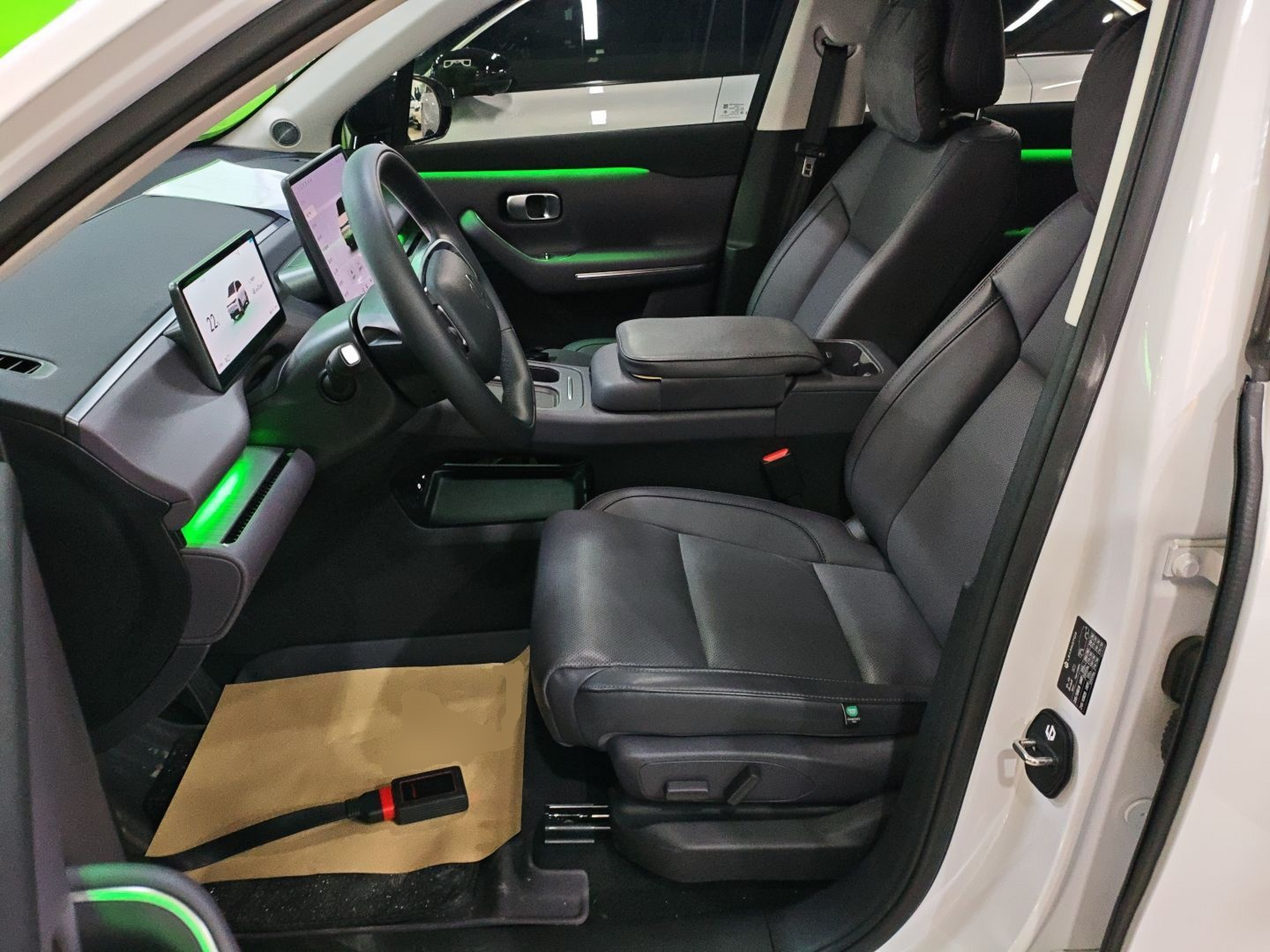 Переднее сиденье в автомобиле