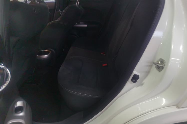 Used Infiniti ESQ 2014 1.6L Spontaneous Edition