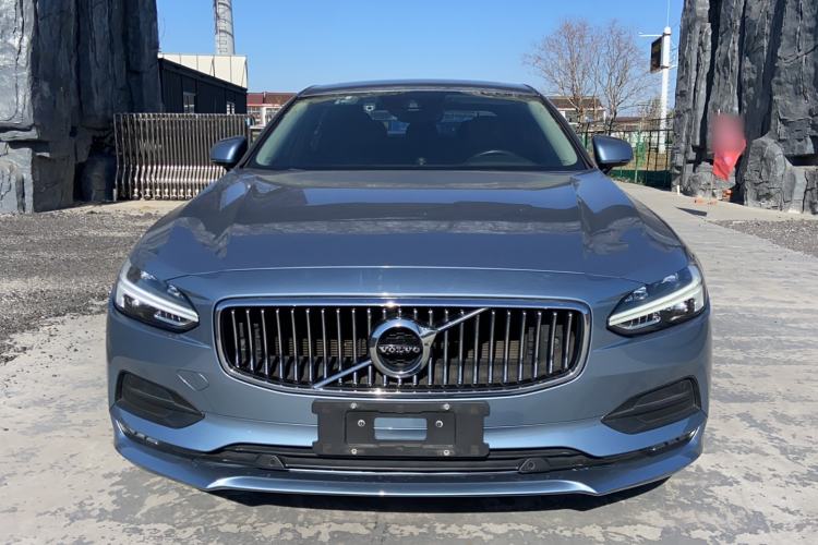 Used Volvo S90 2018 T4 Zhiyuan Edition
