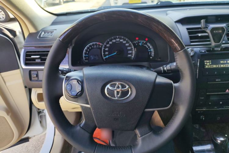 Used Toyota Camry 2016 2.0G 10th Anniversary Leading Edition