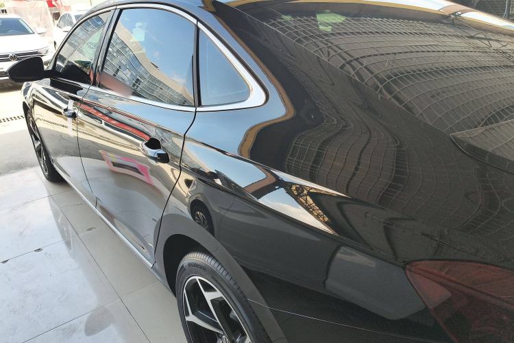 Used Volkswagen Passat 2024 380TSI Starry Dragon Edition
