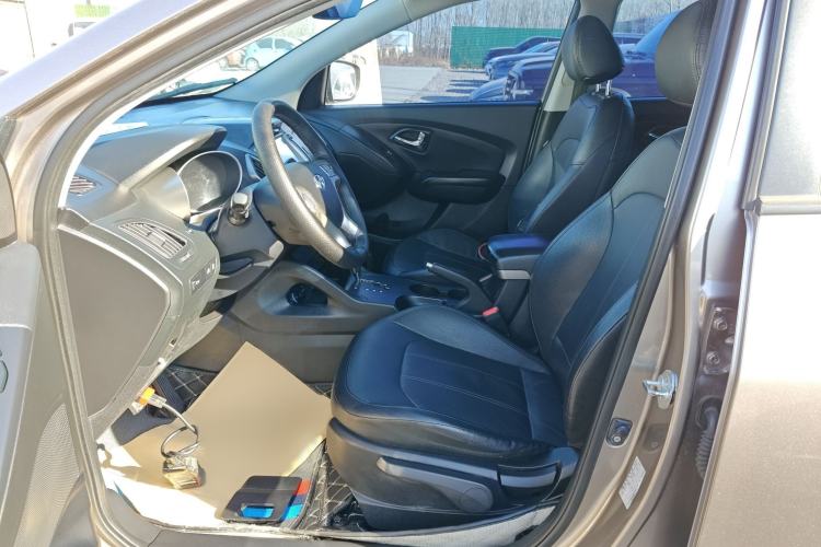Used Hyundai ix35 2013 2.0L Automatic Two-Wheel Drive Smart GLS China IV Standard
