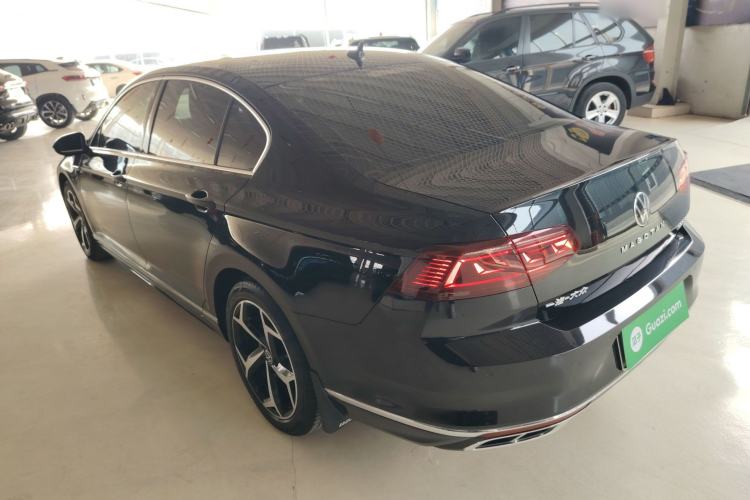 Used Volkswagen Magotan 2023 2 Million Units Commemorative Edition 330TSI DSG Luxury Version
