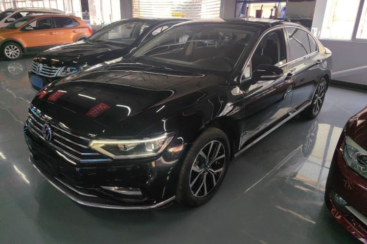 Used Volkswagen Magotan 2020 330TSI DSG Leading Model
