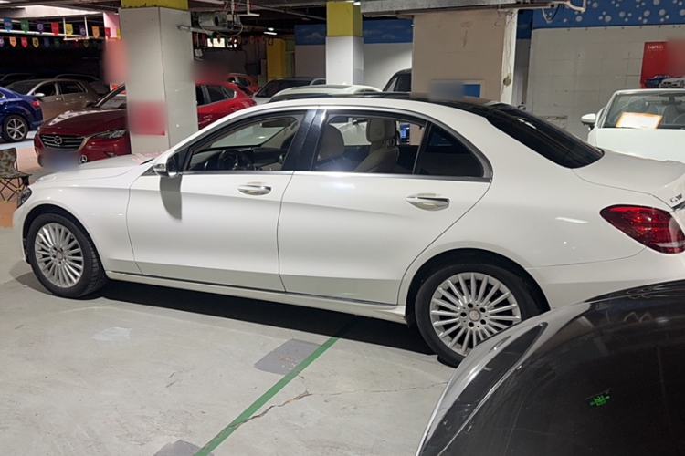 Used Mercedes-Benz C-Class 2015 C 200 L
