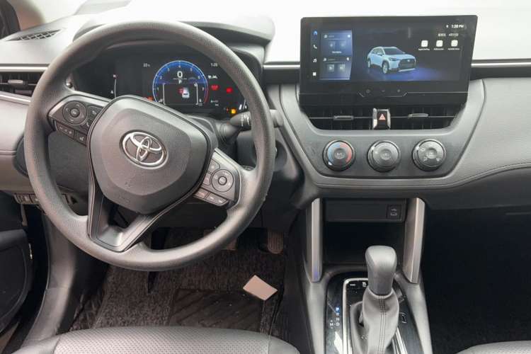 Used Toyota Corolla Cross 2023 2.0L Pioneer Edition
