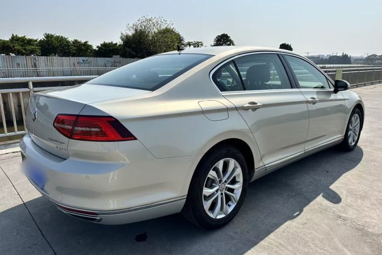 Used Volkswagen Magotan 2019 330TSI DSG Luxury Version China VI Standard