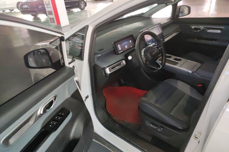 Used AION Y 2023 Plus 510 Smart Edition
