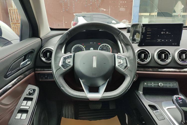 Used Wey VV5 2019 1.5T Two-Wheel Drive Smart Pioneer
