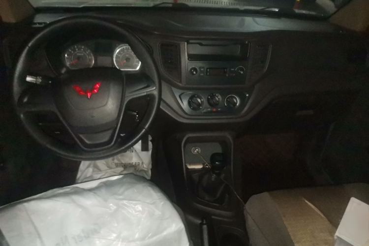 Used Wuling Hongguang V 2022 1.5L Jingqu Version Hydraulic Power Steering LAR
