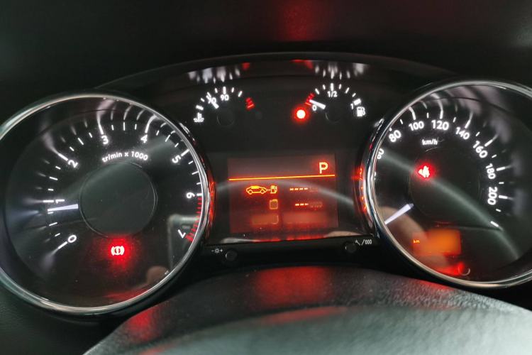 Used Peugeot 3008 2016 1.6THP Automatic Standard Edition
