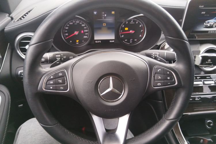 Used Mercedes-Benz GLC 2017 GLC 260 4MATIC Luxury Model