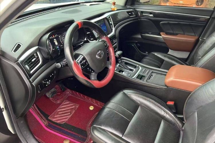 Used GAC Trumpchi GS7 2017 320T Two-Wheel-Drive Luxury Smart Connectivity Model
