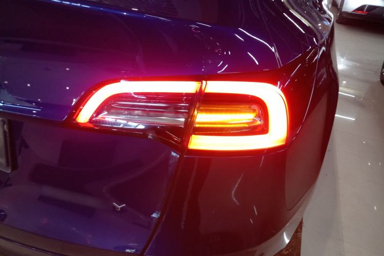 Used Tesla Model Y 2021 Standard Range Rear-Wheel Drive Version
