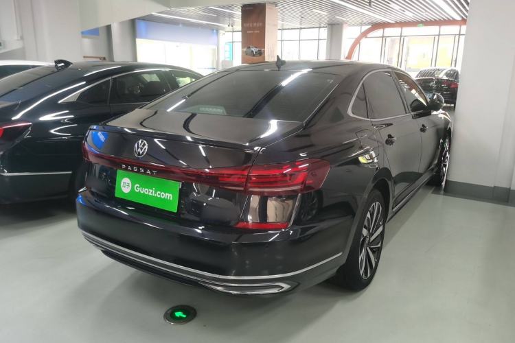 Used Volkswagen Passat 2022 330TSI Starry Elite Edition
