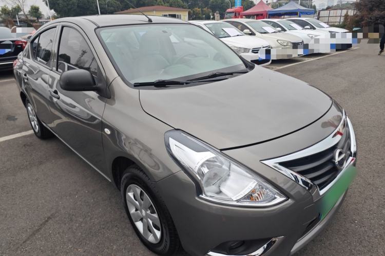 Used Nissan Sunny 2015 1.5XE Manual Comfort Edition