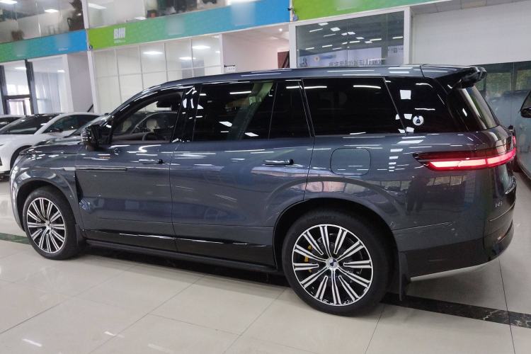 Used Denza N9 2025 Flagship Model
